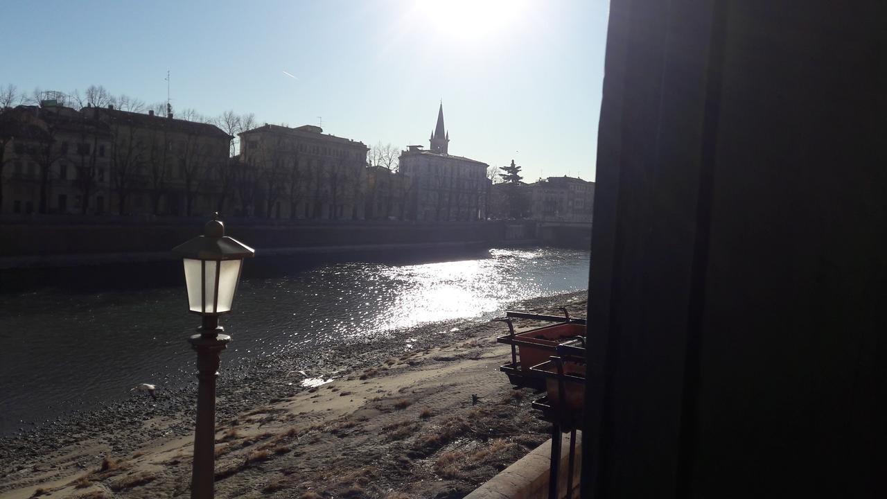 ヴェローナ Sottoriva36 Bed & Breakfast エクステリア 写真